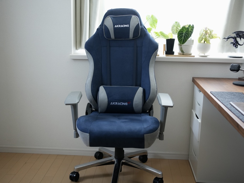 AKRacing Faura　正面からのデザイン