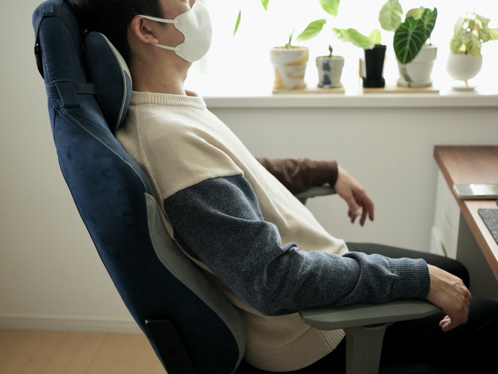 AKRacing Faura　背もたれのフィット感