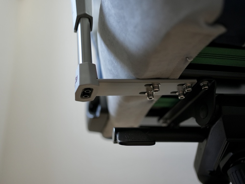 AKRacing Faura　アームレスト幅の調整