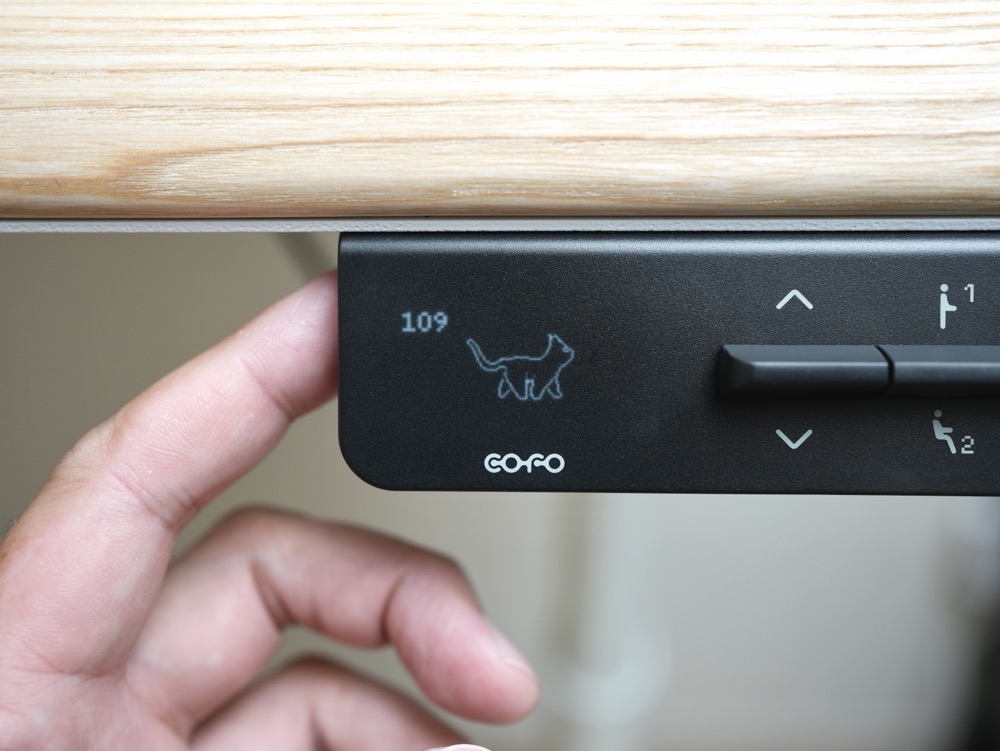 COFO Desk Studio 操作パネルの姿勢変更リマインダー