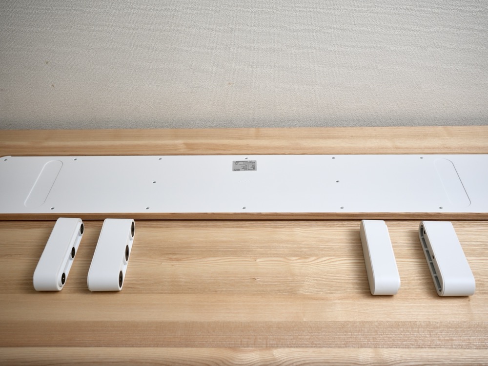 COFO Desk Studioに設置したCOFO Desk Shelf