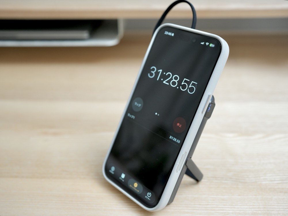 Satrayモバイルバッテリー　ワイヤレス充電