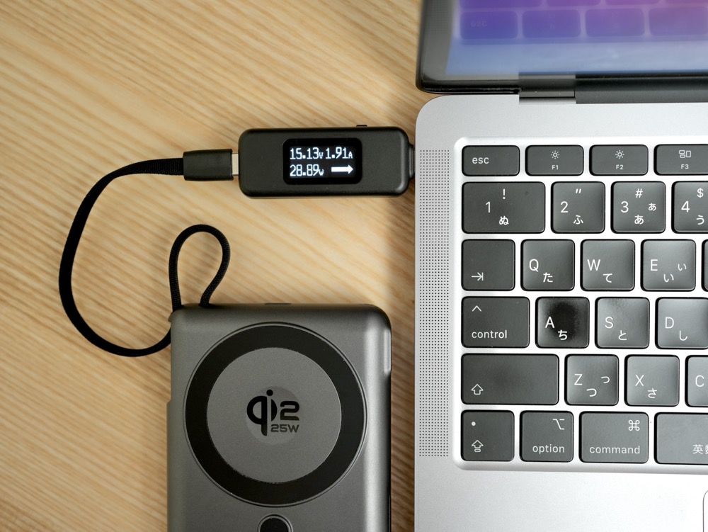 Satrayモバイルバッテリー　内蔵ケーブル充電の出力を計測