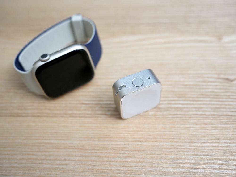 Satray Apple Watch用ワイヤレス充電器はApple製品と相性がいい